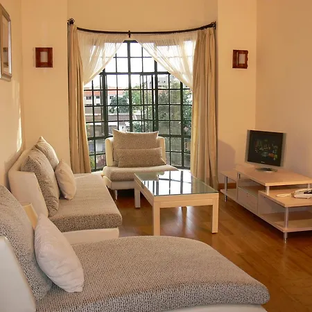 Natural Oak Apartments Nairobi Room photo