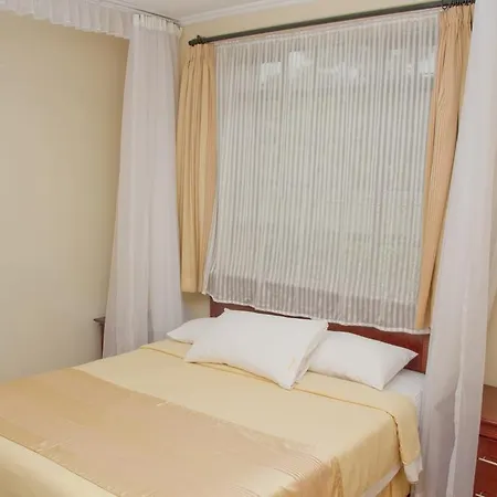Natural Oak Apartments Nairobi Exterior photo